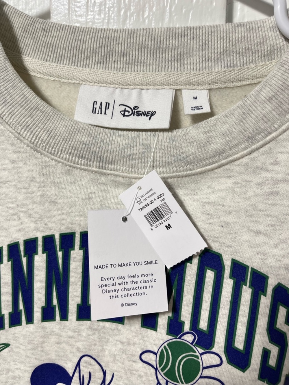NWT Gap × Disney Minnie Mouse Oversized Graphic Sweatshirt Tennis Size Medium - Picture 4 of 7